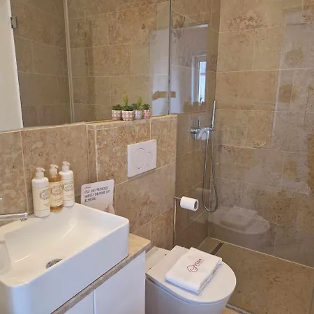 Inloveapartments - Luxury In Alfama Апартаменти Лісабон